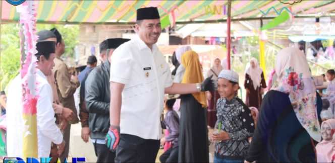 
					Bupati Abusama Hadiri Peringatan Isra Mi’raj di Buay Pemaca, Ajak Masyarakat Perkuat Iman dan Kebersamaan